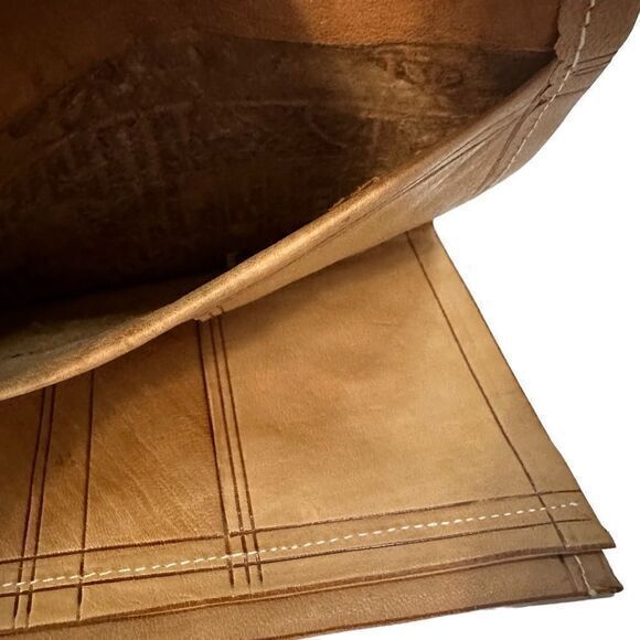 Moroccan Hand Embossed‎ Leather Wallet/Billfold - Picture 7 of 13